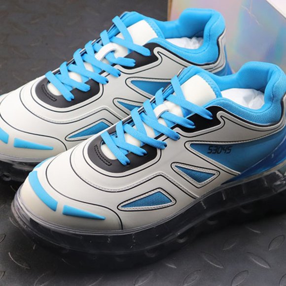 Athletic_Shoes